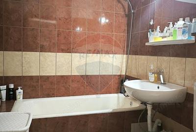 Apartament cu 3 camere decomandat în Vitrometan - 2