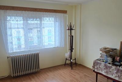 Apartament 3 camere str.Primaverii - 9