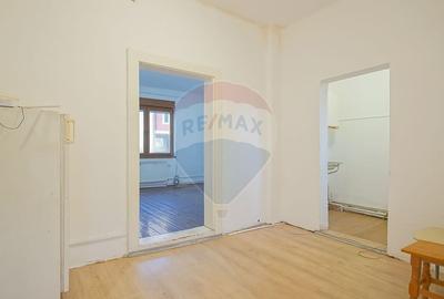 COMISION 0 Casa cu potential excelent, teren 446 mp, Strada Fanionului - 16