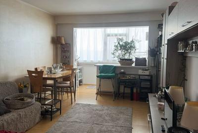 Apartament cu 3 camere decomandat în Central - 1