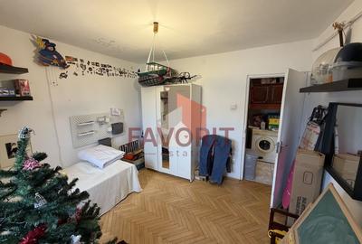 Apartament cu 3 camere decomandat în Steaua - 14