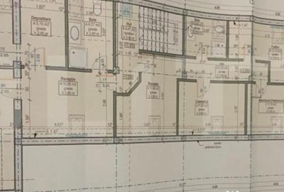 Spațiu comercial, de 240 mp, în Central - 3