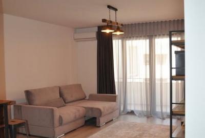Apartament cu 3 camere semidecomandat, mobilat în Unirii