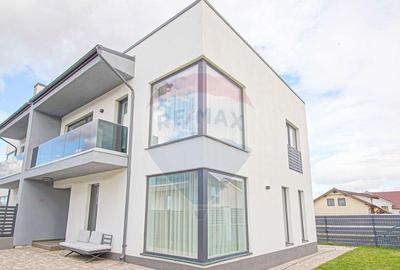 Locuie?te intr-un peisaj de poveste Vila moderna ... - 1