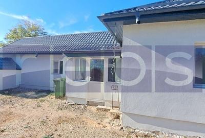 VANZARE CASA DEOSEBITA | VEDEA | TEREN 700 MP | 3 DORMITOARE | RENOVATĂ COMPLET - 1