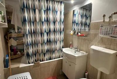 Apartament cu 3 camere decomandat, mobilat în 1 Mai - 2