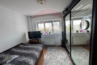 Apartament de vanzare - 4 camere- decomandat-Bistrita Lac - 4