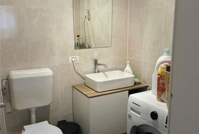 Casă cu 5 camere cu Teren 500 Mp în Crevedia - 4