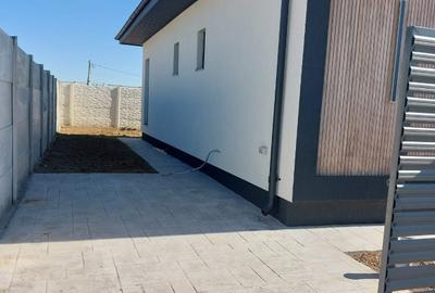 Casa individuala,la 4-5 minute de mers,pana in bulevard. - 3