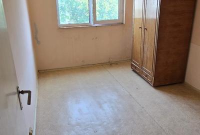 Apartament cu 3 camere semidecomandat în Central - 9