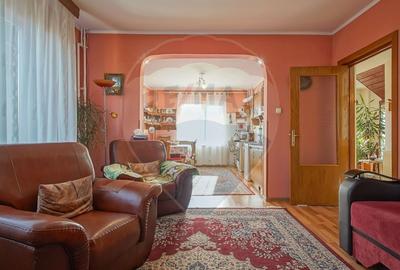 Casă cu 5 camere cu Garaj în Dârste - 11