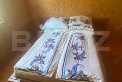 Casă cu 5 camere cu Teren 1755 Mp în Central