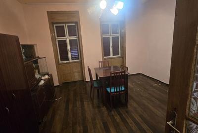 Casă cu 4 camere cu Teren 1000 Mp în Ciclova Română - 3