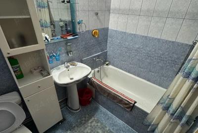 Apartament cu 2 camere decomandat în Rahova