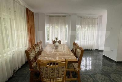 Casă cu 5 camere cu Teren 3000 Mp în Botizului - 7