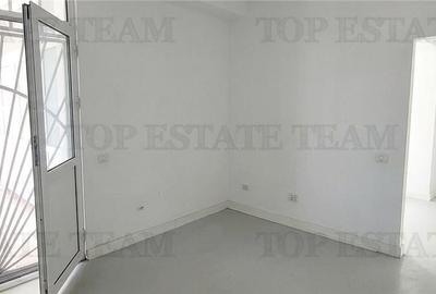 Spațiu comercial, de 120.51999664307 mp, în Odăi - 2