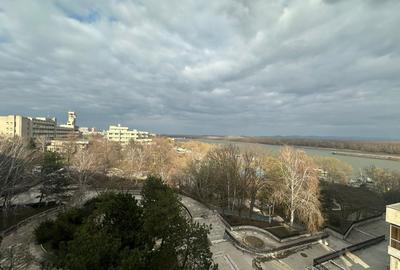 Apartament cu 4 camere decomandat, mobilat în Călărași