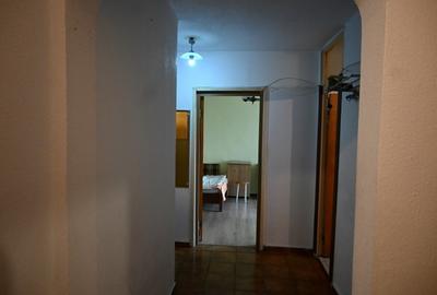 Piata Delfinului, urgent, proprietar - 9