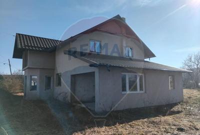 Casa cu teren la tara - 2