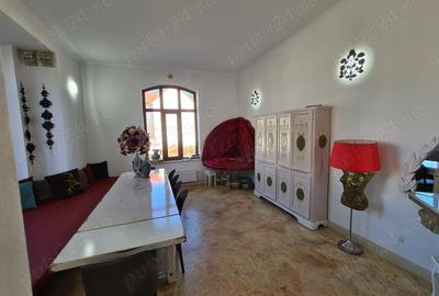 Casă cu Teren 2150 Mp în Central - 6