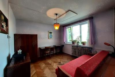 De vanzare apartament 3 camere, Deva 80 mp str. Titu Maiorescu, parter - 3