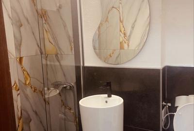 Apartament cu 3 camere decomandat în Decebal - 2