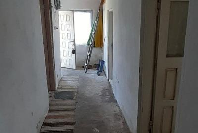 Casă cu 3 camere cu Teren 750 Mp în Pădurețu - 3