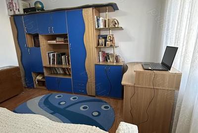 Apartament cu 4 camere decomandat în Central - 1
