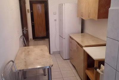 Ofer spre inchiriere garsoniera in zona Baba Novac - 2