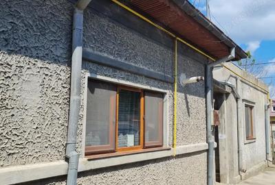 Casă cu 6 camere în Pantelimon - 1