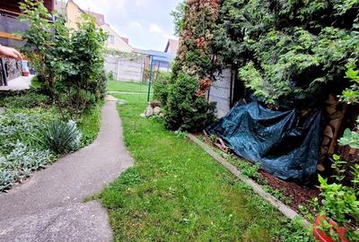 Casă cu 2 camere decomandat cu Teren 173 Mp în Lupeni - 11