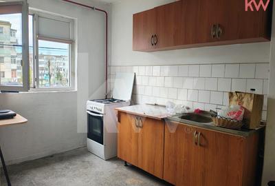 Apartament cu 2 camere semidecomandat în Craiovița Nouă - 4