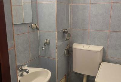 Garsonieră decomandată în Central - 8