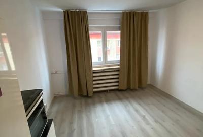 Garsoniera vand sau inchiriez. UMT - 3