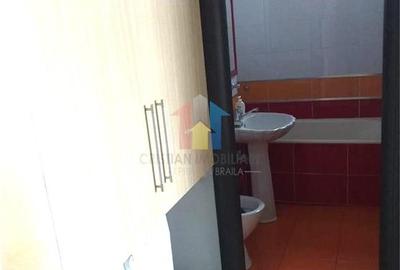Apartament cu 3 camere decomandat, mobilat în Viziru 3 - 14