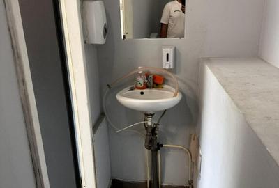 Spatiu Comercial,Metrou 1 Mai, Trafic pietonal intens. - 6