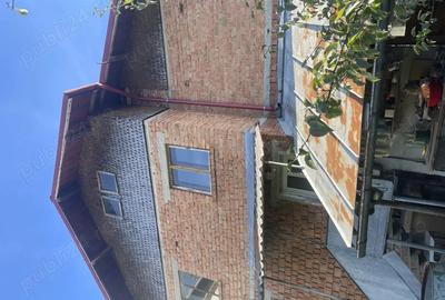 Casă cu Teren 500 Mp în Central - 1