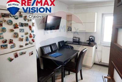 Apartament cu 3 camere decomandat, mobilat în Craiovița Nouă - 12