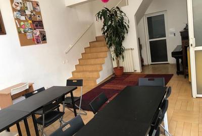 Casă cu 5 camere cu Teren 170 Mp în Domenii - 3