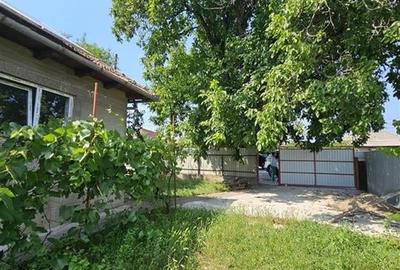 PRET DE APARTAMENT - DE VANZARE CASA cu TEREN  IN TG TROTUS LA STRADA PRICIPALA - 2