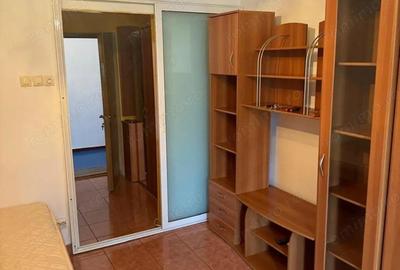 Garsonieră semidecomandată în Basarabia