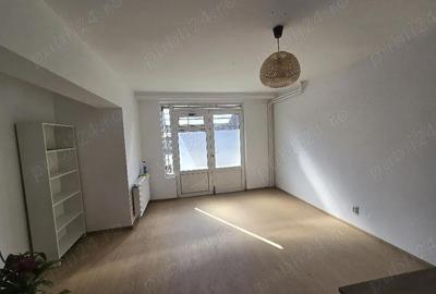 Spațiu comercial, de 67 mp, în Central - 3