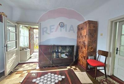 Casă cu 3 camere cu Canalizare în Central - 4