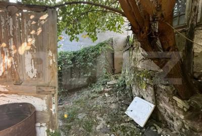 Casă cu 2 camere cu Teren 1700 Mp în Seciu - 1