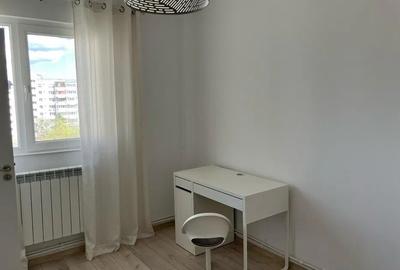 Apartament cu 3 camere semidecomandat, mobilat în Podu Roș - 2