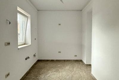 Duplex cu 3 camere cu Canalizare în Giarmata - 4