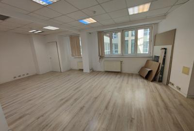 Birou, de 980 mp, în Universitate - 15