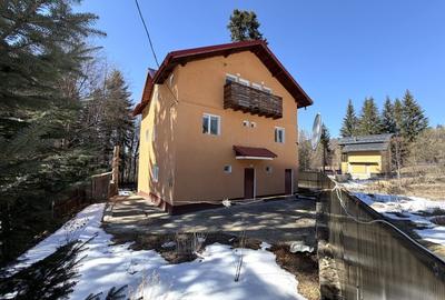 Casă individuală cu 9 camere cu Teren 515 Mp în Predeal - 1