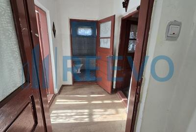 Casă individuală cu 3 camere cu Canalizare în Central - 4