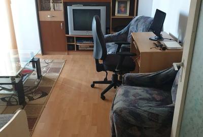 Apartament cu 3 camere, mobilat în Est - 3